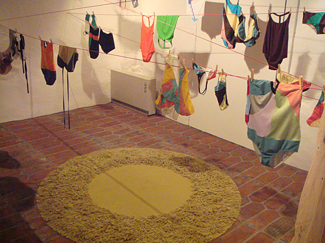 sasha fashion exhibition wetwet